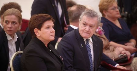 Wielkie pieniądze dla Szydło. Słowa ministra zadziwiają