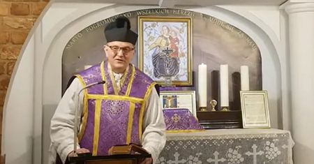 Ksiądz wyzwał ich podczas kazania. Mieszkańcy mają dość
