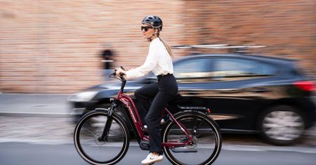 Bike to work. Nie trać czasu na stanie w korkach