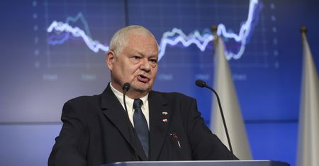Polacy na lokatach wciąż tracą. Skala szokuje