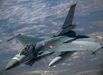 NATO wzmacnia wschodnią flankę. Turcja wysyła myśliwce F-16