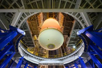 Artemis III w przygotowaniu. Rakieta SLS i Orion przechodzą testy