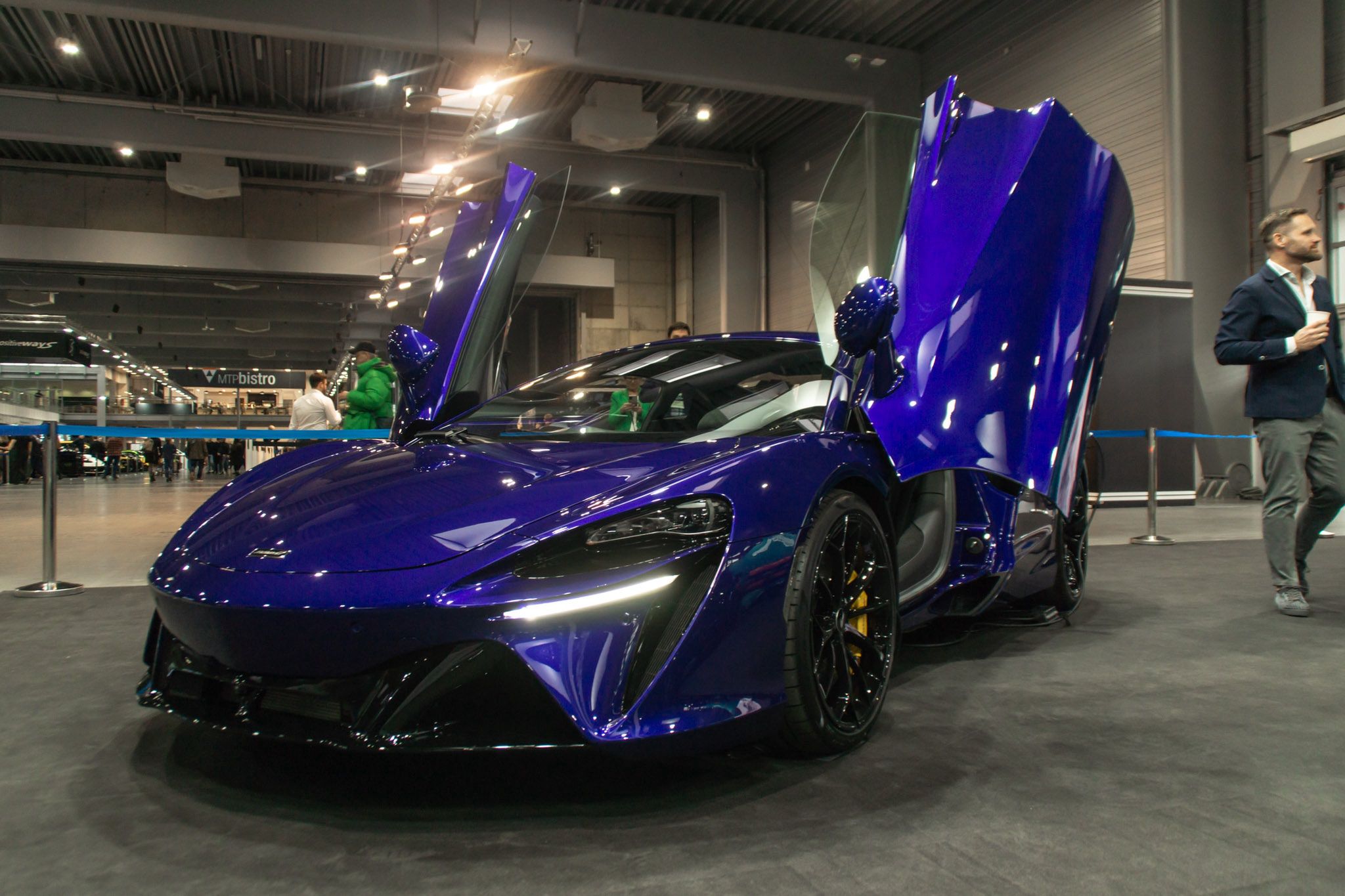 McLaren Artura