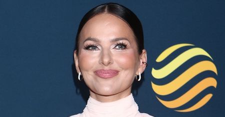 Paulina Sykut-Jeżyna w skąpym bikini pozdrawia z Krety. Fani krótko: "Miss mórz i oceanów"