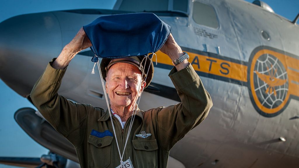 Operacja Vittles. Człowiek, który zbombardował Berlin słodyczami 1