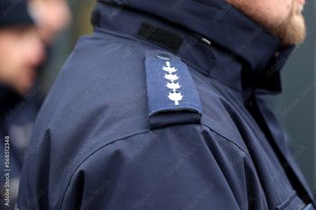 Świętowali chełmscy policjanci. Były awanse na wyższe stopnie służbowe.