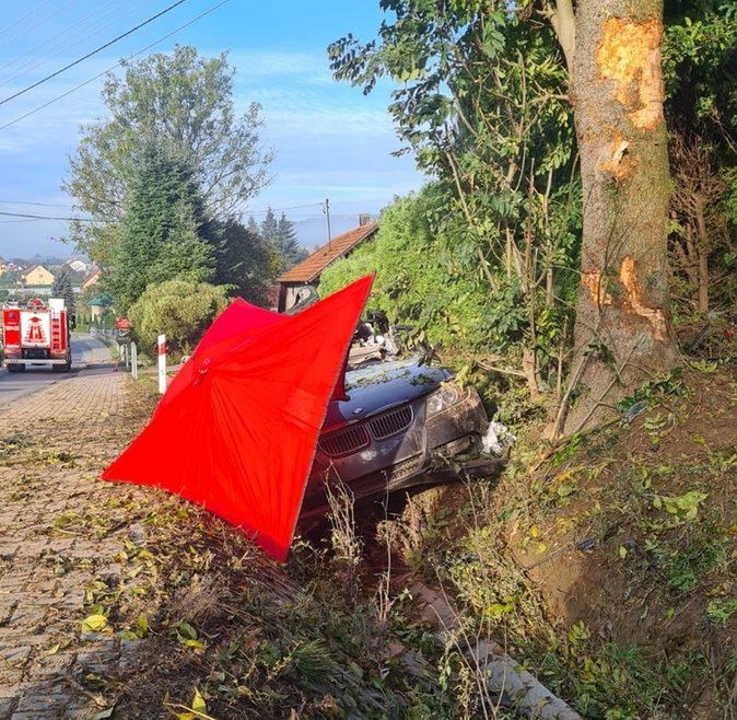 Kierowca BMW nie żyje. Tragedia w Dobrzechowie