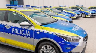 Ponad 300 pojazdów w 4 miesiące. Trafią do policji
