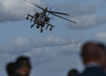 Offset śmigłowców Apache za 550 mln zł. Domknęli umowy z Polską