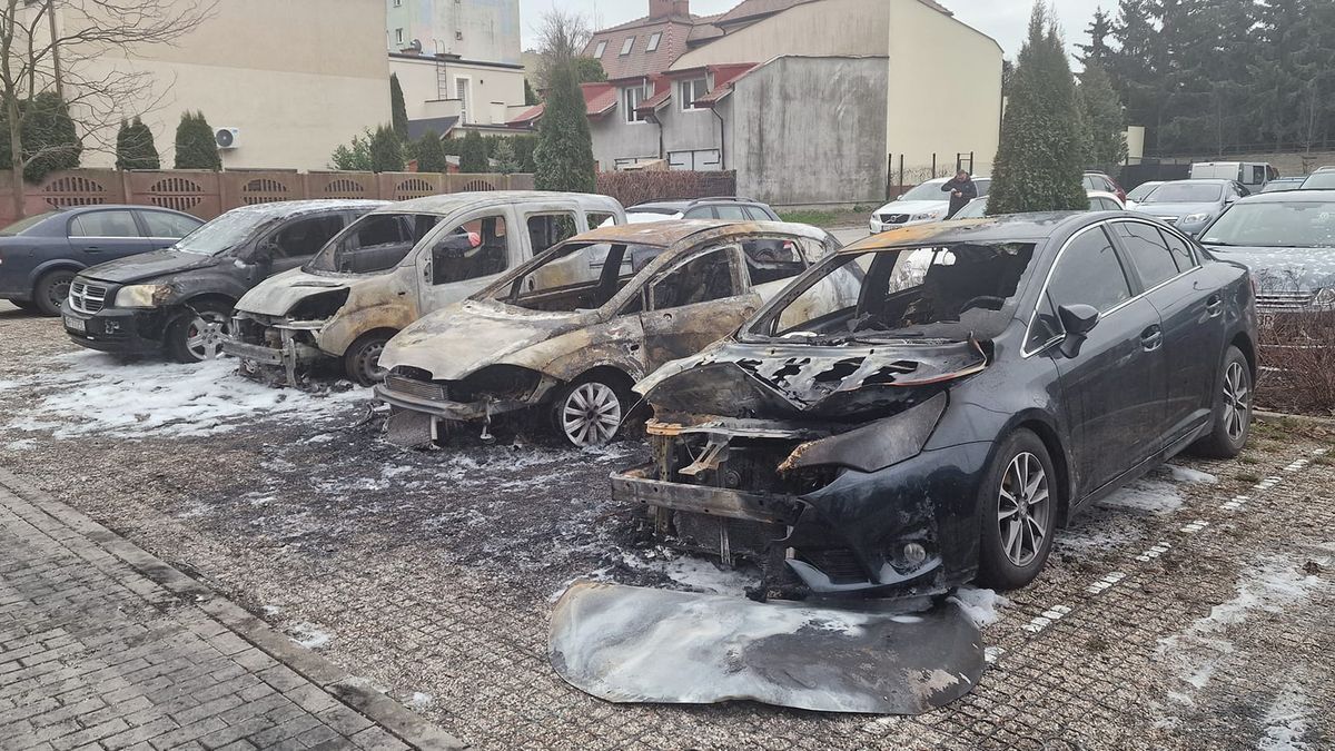 Spłonęły auta