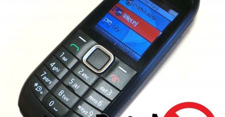 Trzeci dzień bez smartfona. Co irytuje najbardziej?