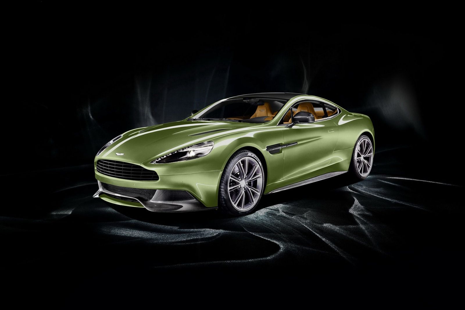 2013 Aston Martin Vanquish - uczta dla oczu [galeria] 35