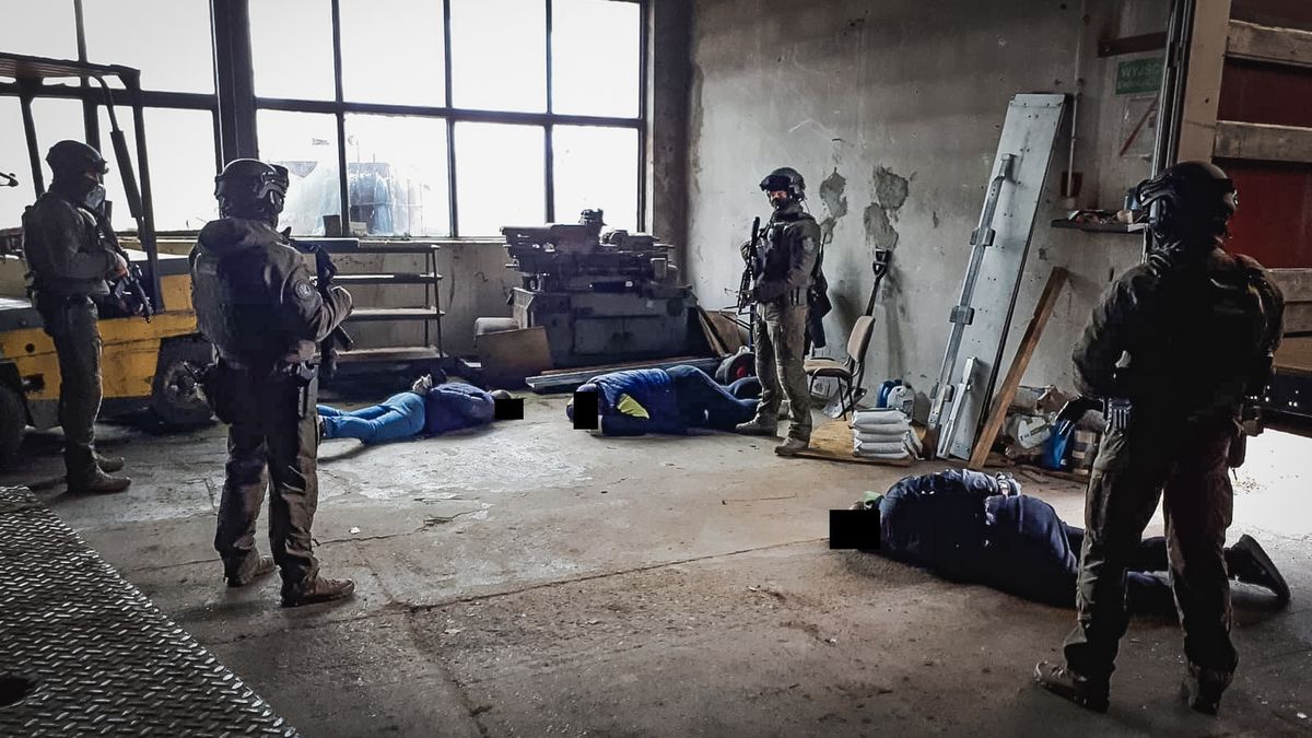 Mazowieckie. Akcja CBŚP. Rozbito zorganizowaną grupę przestępczą