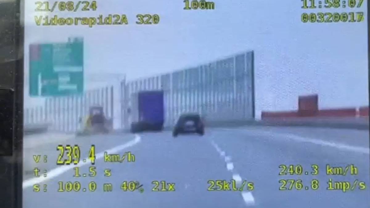 Kierowca BMW jechał z prędkością 240 km/h po S12