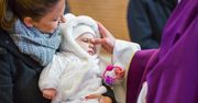 Zaświadczenie nie wystarczy? Kościół chce zaostrzyć kryteria dla chrzestnych