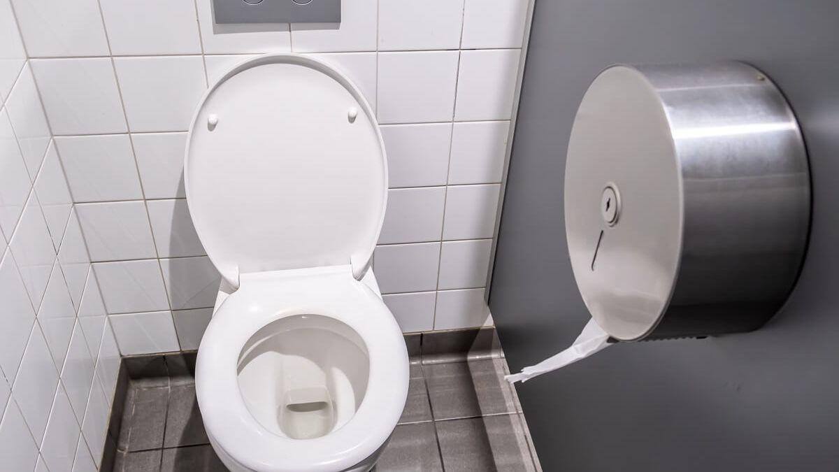 Toaleta w galerii handlowej