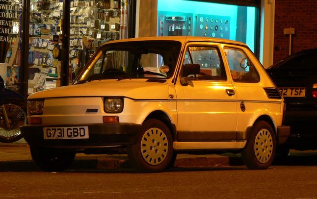 Fiat 126P BIS w Wielkiej Brytanii (fot. fotosik.pl)