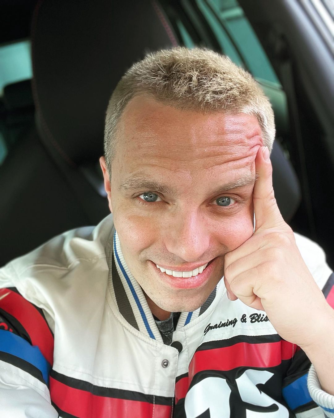 Marcin Hakiel znów odnalazł szczęście. Coraz śmielej pokazuje nową ukochaną