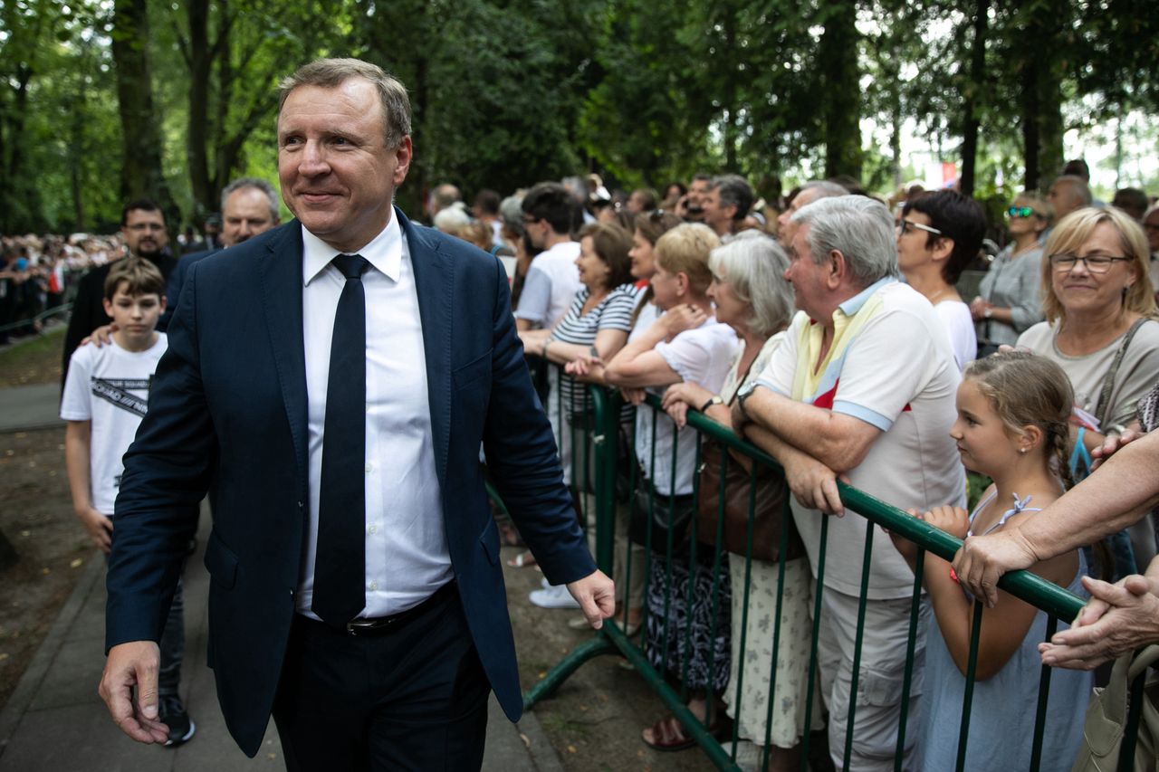 Jacek Kurski podpisał w imieniu TVP umowę zwiększającą liczbę programów katolickich 