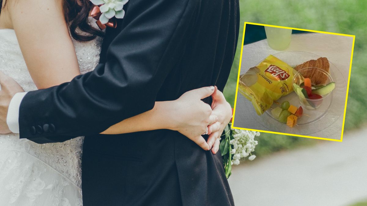 Amerykańska para zaserwowała swoim gościom m.in. chipsy na przyjęciu weselnym. 