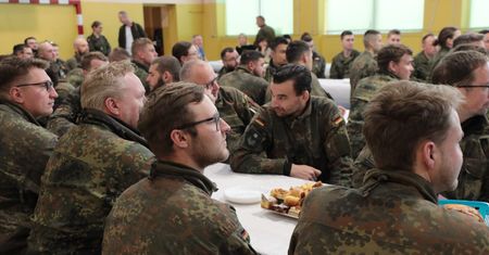 Polacy dziękują niemieckim żołnierzom. "Pracowali rzetelnie"