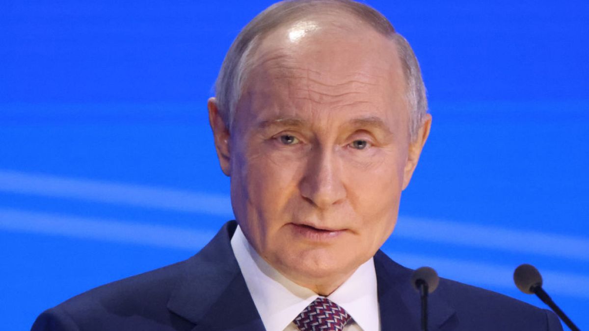 Prof. Hofmański mówi o aresztowaniu Putina