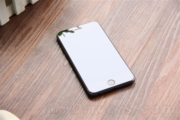 Czy podróbki mogą być premium? Oto androidowy klon iPhone'a 6, którego nie wygniesz i nie porysujesz 28