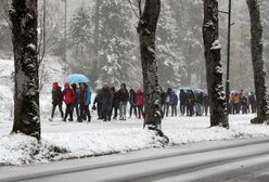 Zakopane pod śniegiem. W Tatrach mróz i niesprzyjające warunki