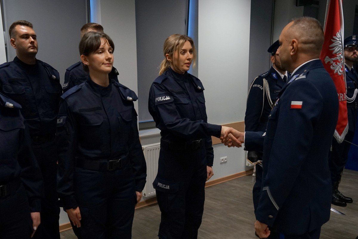 Migawki z uroczystego ślubowania policjantów w Bydgoszczy