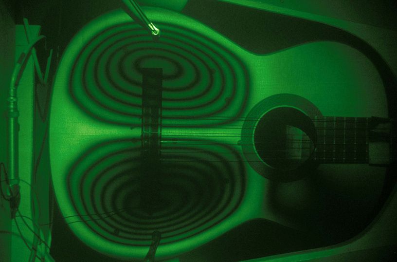 Zobacz dźwięk gitary dzięki promieniom lasera 4