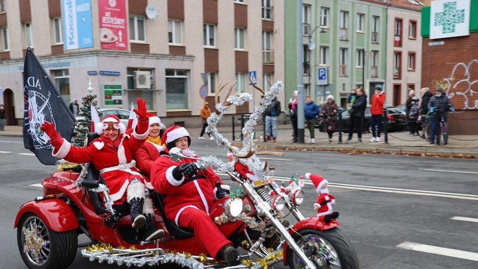 7 grudnia Motomikołaje zapraszają na rynek. Na godzinę 11.30 zaplanowana jest parada Motomikołajów