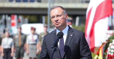 Protest w obronie mediów przyniósł skutek. Prezydent podpisał ustawę