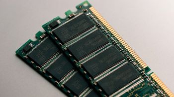 OpenAI pochłonie nawet 40% produkcji pamięci RAM