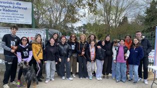 Radom: Tłumy mieszkańców na spacerach z psami w schronisku. Wydarzenie zorganizowała Młodzieżowa Rada Miasta