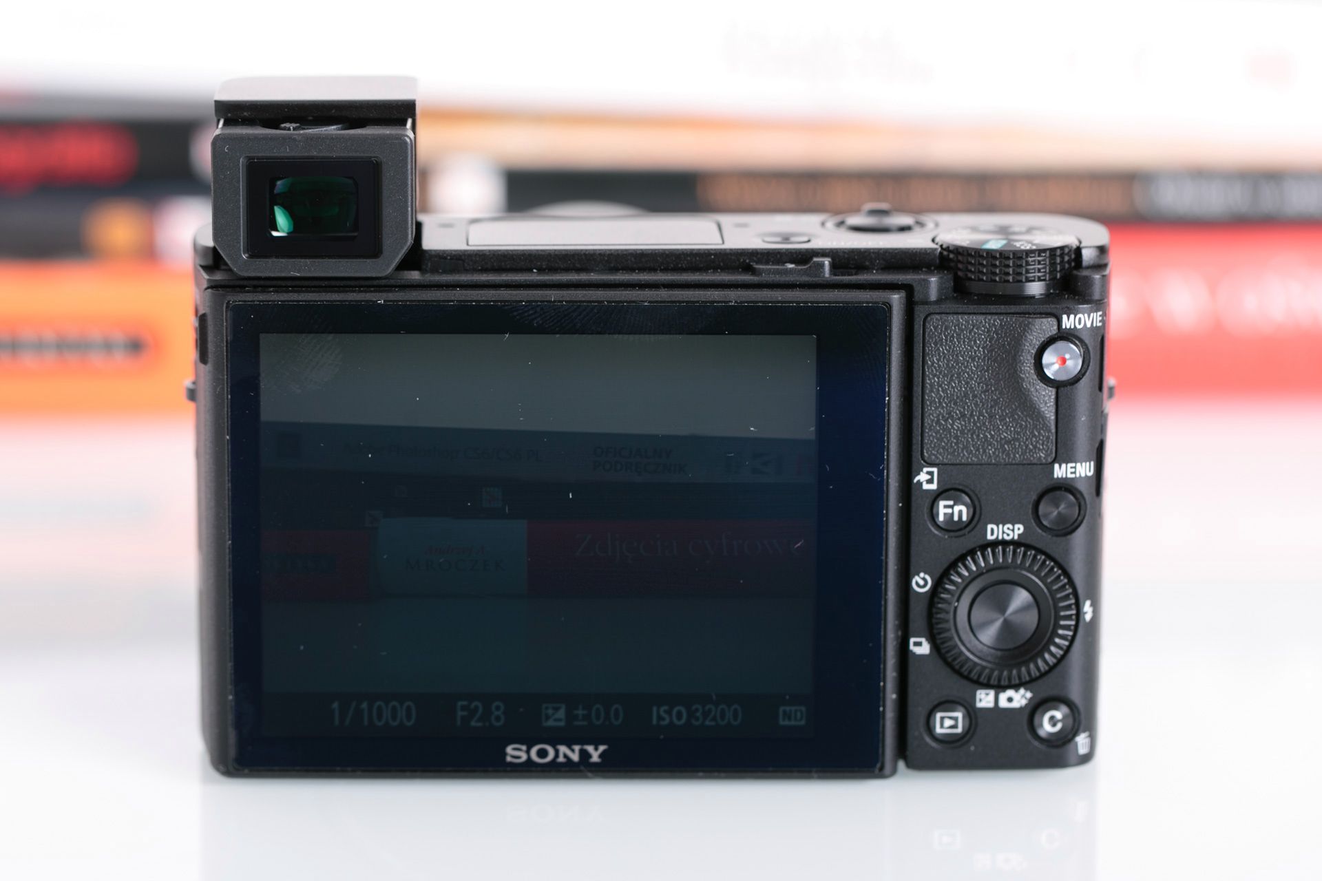 Sony RX100 IV - najlepszy aparat, który mieści się kieszeni [test] 3