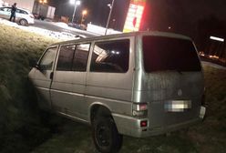 Tarnowskie Góry. Miał 2,5 promila alkoholu, jazdę skończył w rowie