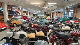 Muzeum Motoryzacji i Techniki Zamek Topacz – auta i świat Kiepskich