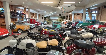 Muzeum Motoryzacji i Techniki Zamek Topacz – auta i świat Kiepskich