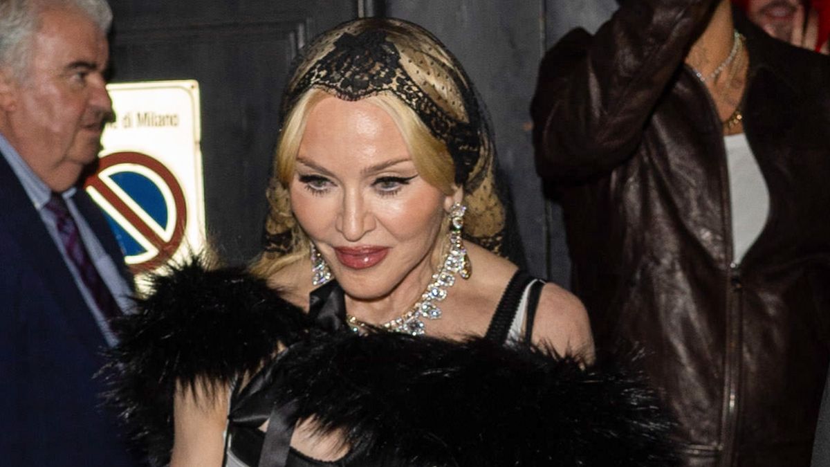 MILAN, ITALY - SEPTEMBER 21: Madonna is seen departing the Dolce & Gabbana after party on September 21, 2024 in Milan, Italy.  (Photo by Rachpoot/Bauer-Griffin/GC Images)