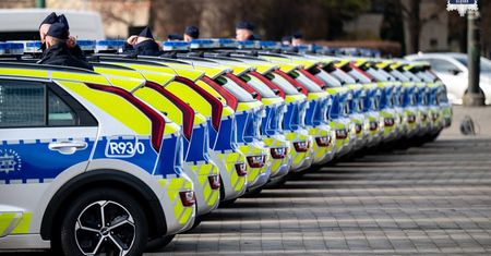 Policja ma nowe radiowozy. Wszystkie trafią do jednego województwa