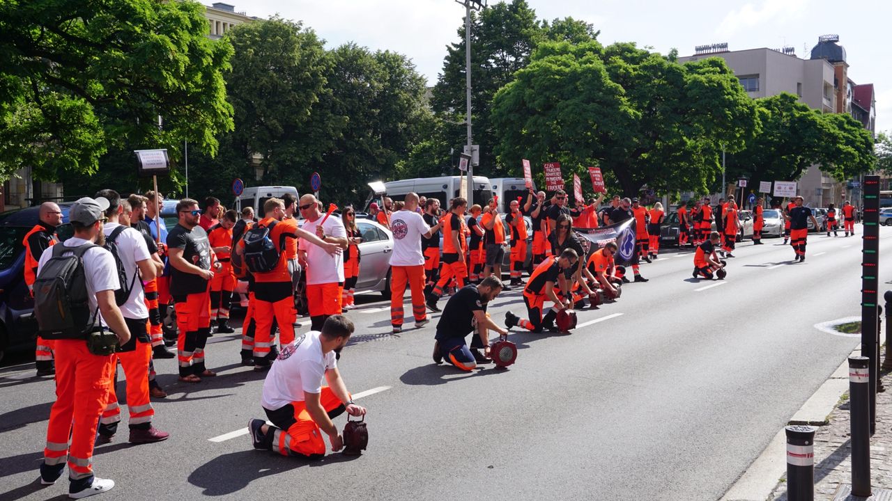 Protest ratowników medycznych w Katowicach 