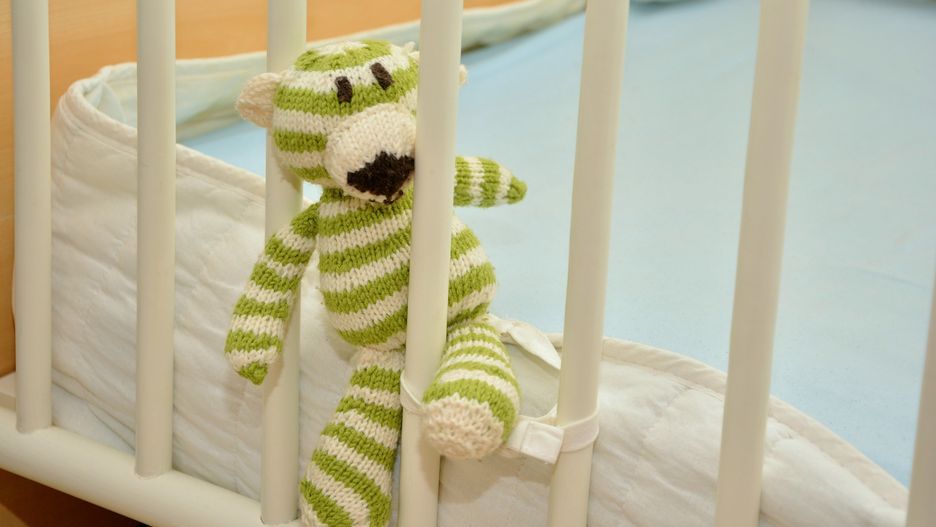 Śląskie. Prokuratura w Zabrzu analizuje materiały związane ze śmiercią czteromiesięcznej dziewczynki.