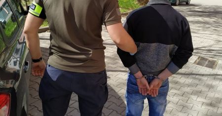 Będzin. Pokłócił się z ojcem, w ruch poszedł nóż