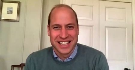 Książę William pracował jako SEKRETNY WOLONTARIUSZ linii kryzysowej. Wymieniał wiadomości z potrzebującymi wsparcia obywatelami