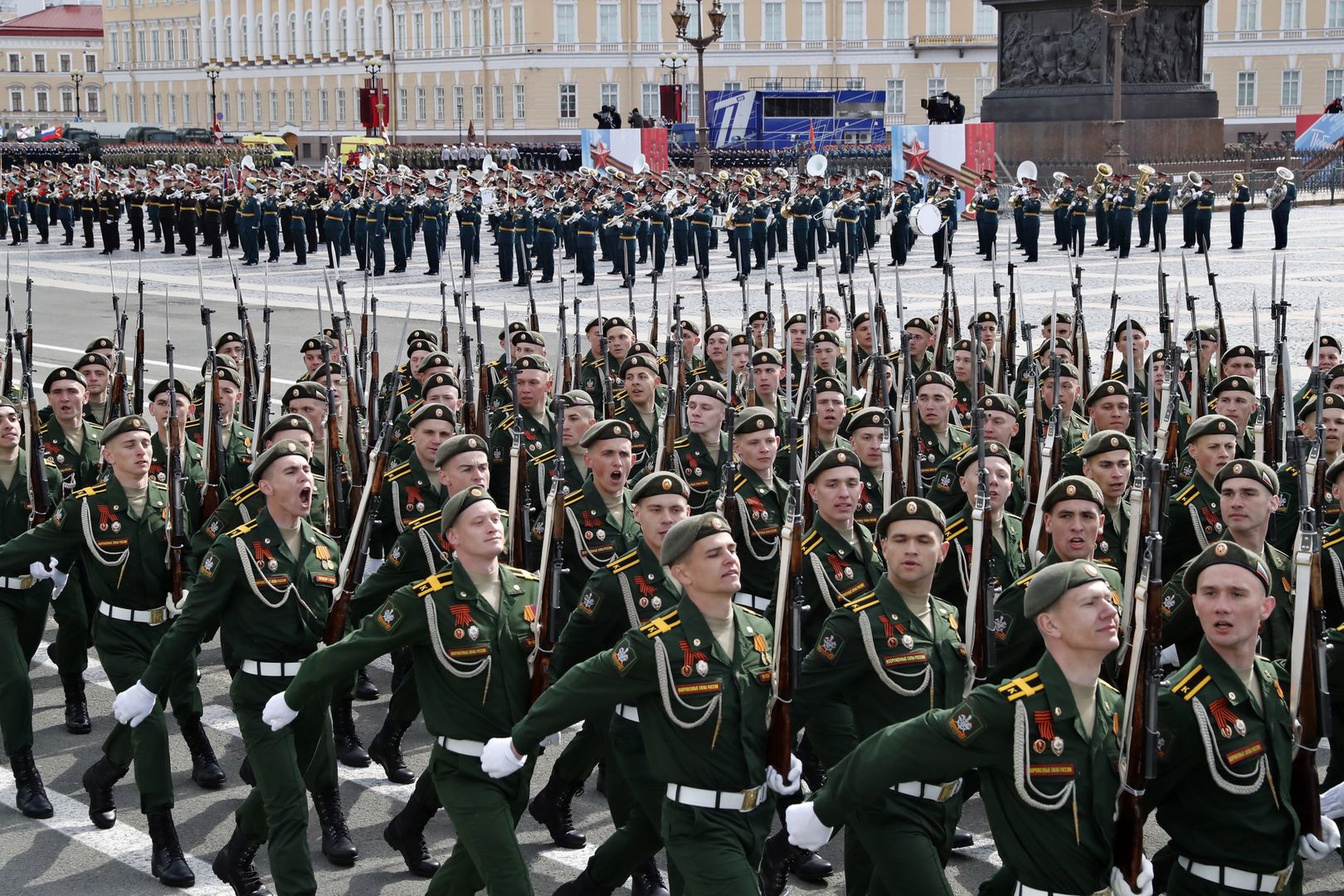 Żołnierz prosił żonę o pieniądze. "Chłopaki jadą do Rosji"