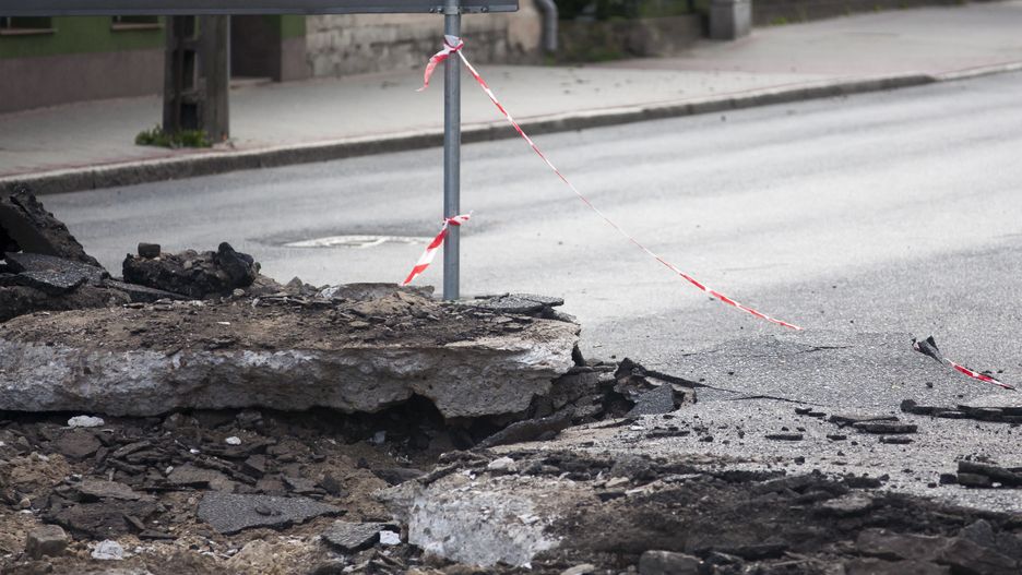 asfalt, naprawa, remont, miasto, droga, inwestycja, nawierzchnia, beton, praca, szosa, zabezpieczenie, góra, budowa, okolica, przewozy, kamienie, oznaczenie, pustynia, alternatywa, opoka, odnawialny