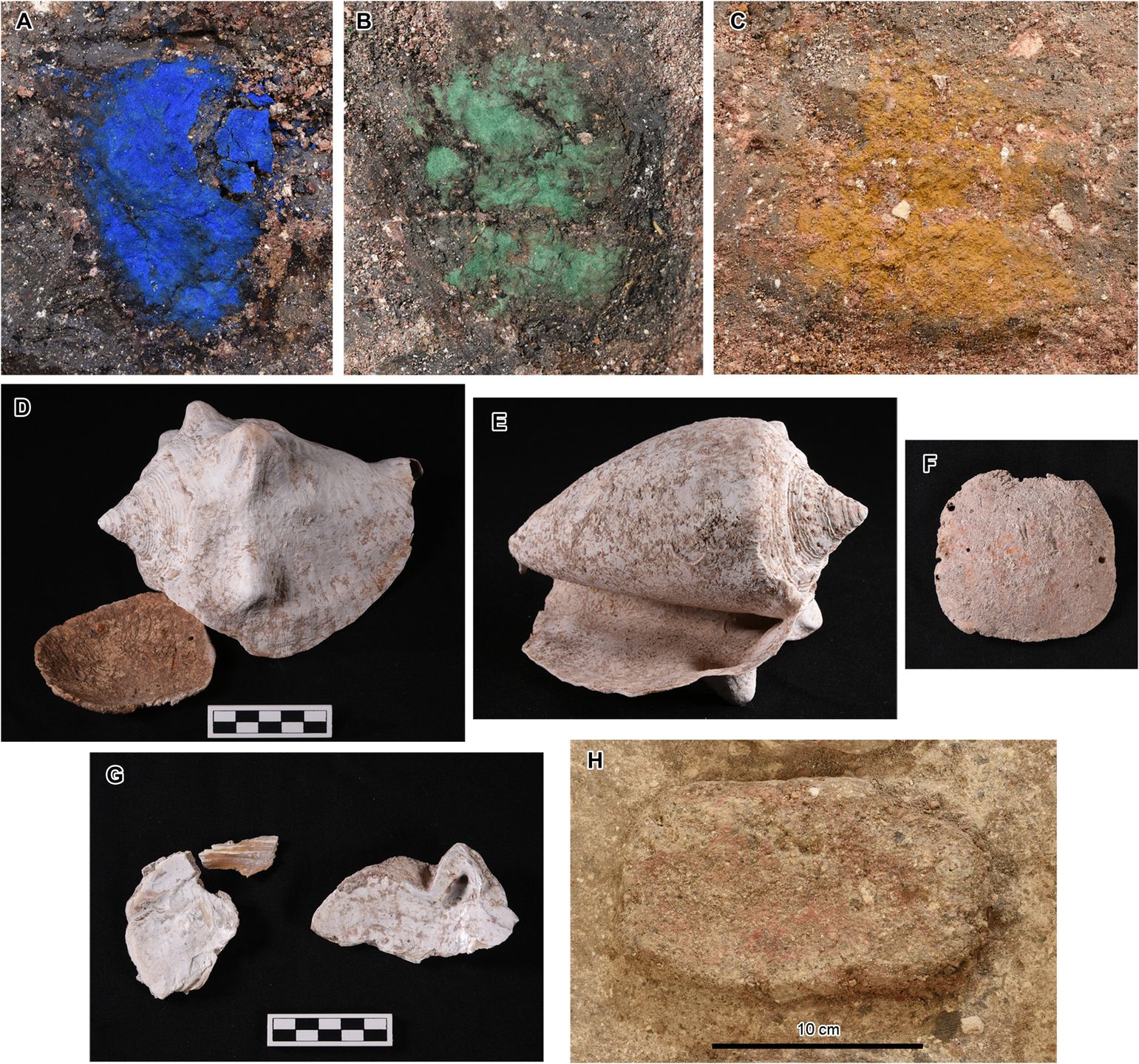 Niebieski pigment (azuryt) i inne znalezione w północnej części