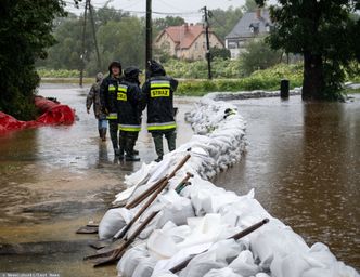 Alarm we Wrocławiu. Sutryk: przypłynie więcej wody niż szacowano