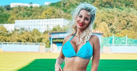 Czeska Pamela Anderson zatrudniona w klubie. Robi furorę