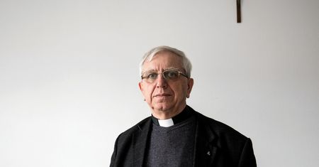 Ojciec Żak o podwójnym życiu księży. "Biskup ma obowiązek reagować"